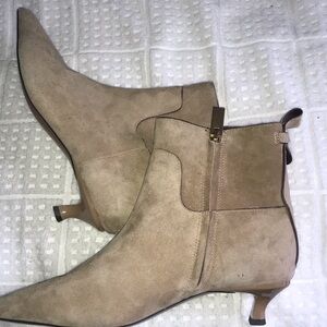 Women's Elegant Tan Heels